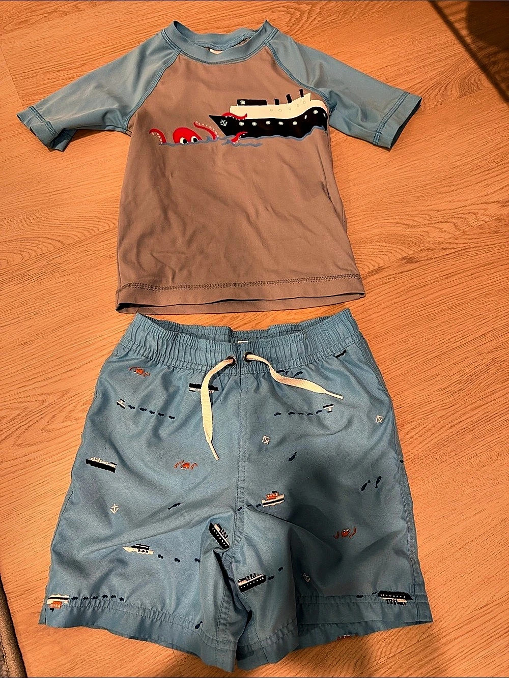 Hanna Andersson size 4 swim trunks and matching top